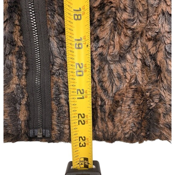 BCBG Max Azria Tulum Faux Fur Zip Back Top Camel Brown Y2K Mob Wife Holiday M - Picture 13 of 16